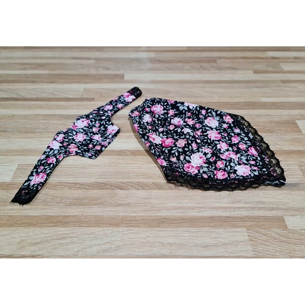 Bekleidungsset für Modellpuppe: Bluse und Rock aus Stoff mit Rosenmuster