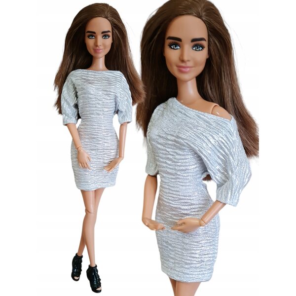 Silbernes Kleid für eine modische Puppe – elegante Kleidung für Puppen ab 3 Jahren