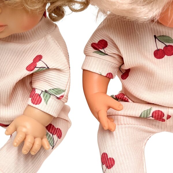 Completo dres per bambole Miniland e Minikane in tessuto rigato con stampa ciliegie