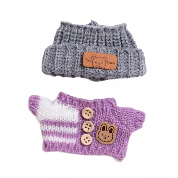 Lila Kleidung für Puppen von 15 bis 17 cm mit Pullover und Mütze