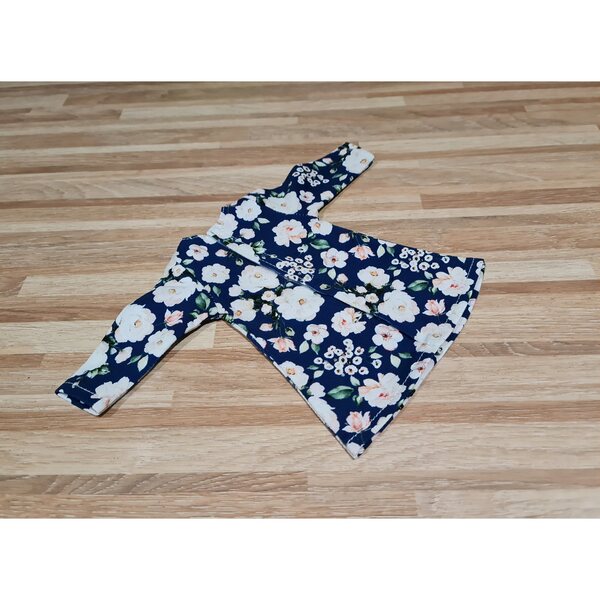 Kleid für Paola Reina Puppe 32 cm – Weiße Rosen auf marineblauer, eleganter Kleidung