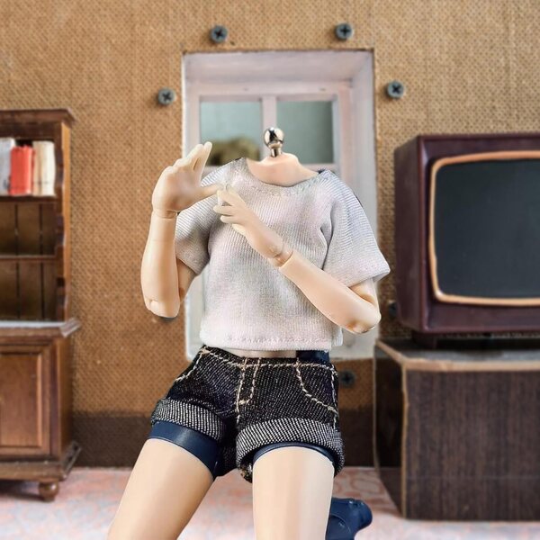 1/12 Lässiges Outfit für Actionfigur mit Stoff-T-Shirt und Jeans-Shorts