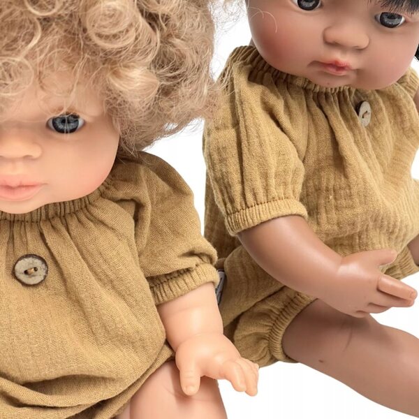 Baumwoll-Toffee-Kleid für Miniland-, Minikane- und Paola Reina-Puppen 34-38 cm