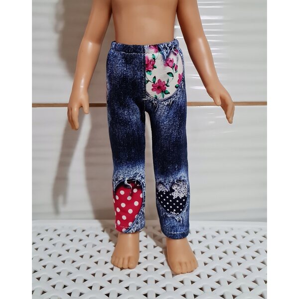 Jeanshose mit Herzen für Paola Reina 32 cm Puppe aus Stretchstoff