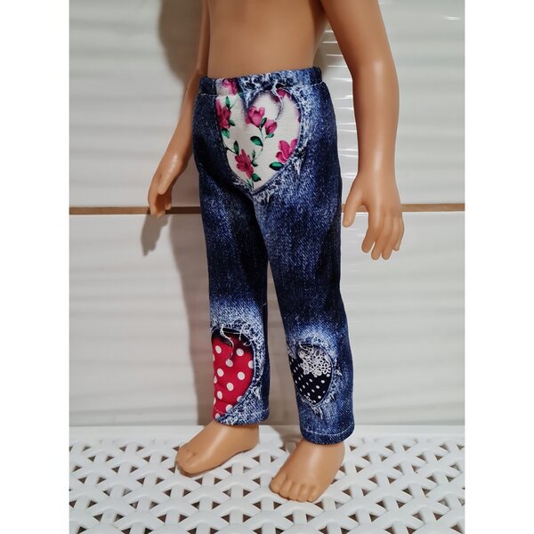 Jeanshose mit Herzen für Paola Reina 32 cm Puppe aus Stretchstoff