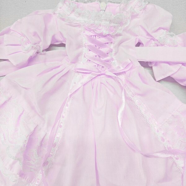 Kleid für BJD 1/3 35 cm Puppe. Elegantes und bequemes Prinzessinnenkleid