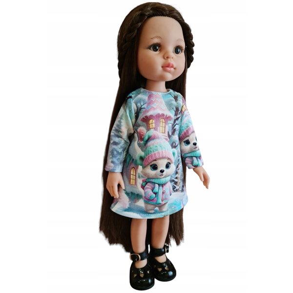 Ein Outfit für eine 32 cm große Paola Reina-Puppe mit einem Winterbärenmotiv