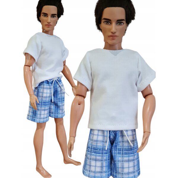 Completo per bambola: T-shirt bianca e shorts blu a quadretti, set italiano