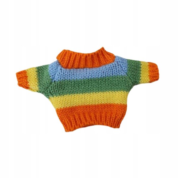 Maglione arcobaleno per una bambola da 20 cm: abiti affascinanti realizzati in materiale morbido