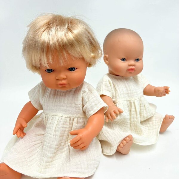 Vanille-Öko-Musselin-Kleid für Miniland 38 cm und Paola Reina Puppen