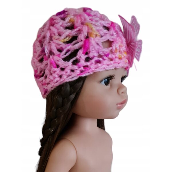 Cappellino in lana fatto a mano per bambola Paola Reina 32 cm con decorazione 3D
