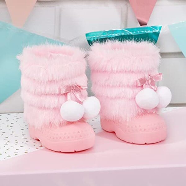 Bayer Design Winterschuhe für Puppen 33-42 cm mit Pompon und Kunstfell