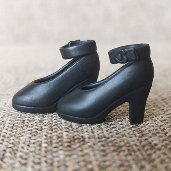 Scarpe in plastica nere per bambole 1:6 con tacco alto per Blythe e similari