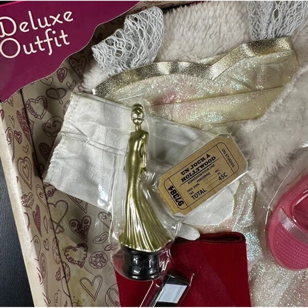 Our Generation Retro Best Actress Deluxe Red Carpet Outfit per bambole 46 cm