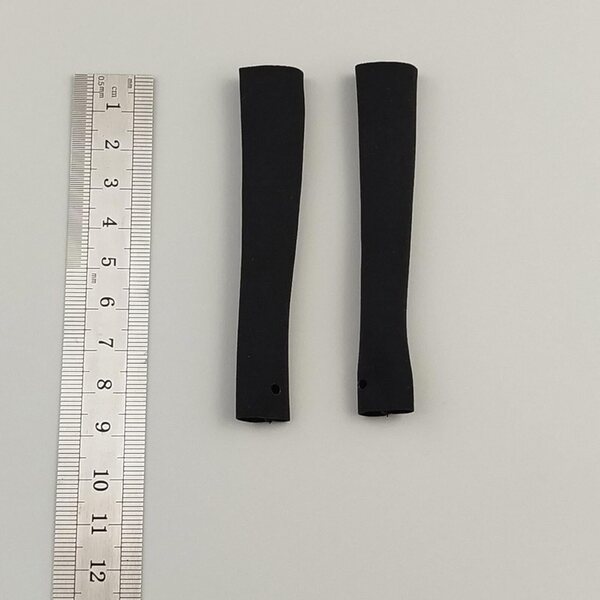 1/6 schwarze Stoffärmel für weibliche Puppe – Sammlerbekleidungszubehör