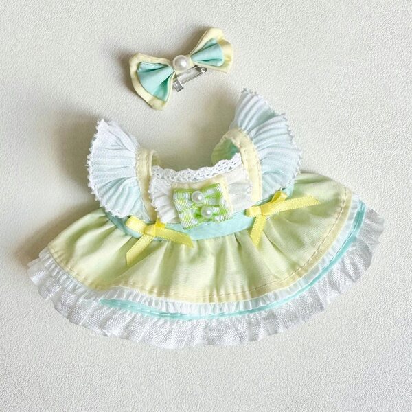 Ubranka pour poupées 15-17 cm en tissu doux avec accessoires verts pour enfants