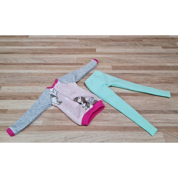 Completo per bambola classica con felpa e leggins unicorno in tessuto morbido