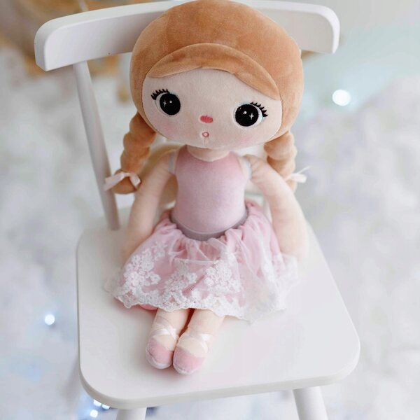Gonna in tulle rosa con pizzo - Vestiti per bambole Metoo e Melootka
