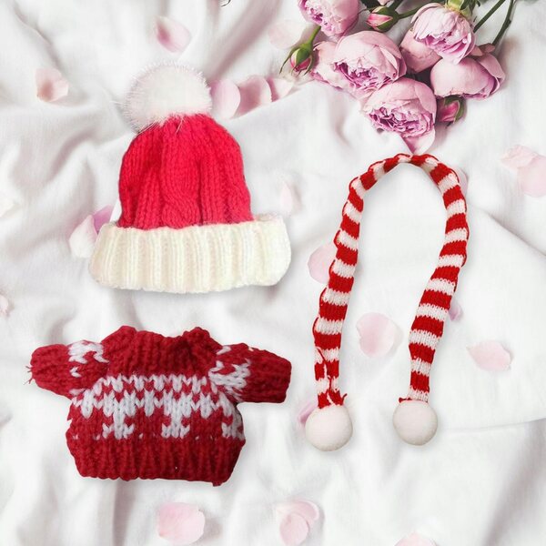 Bekleidungsset für 17-cm-Puppen mit buntem Pullover, Schal und Mütze