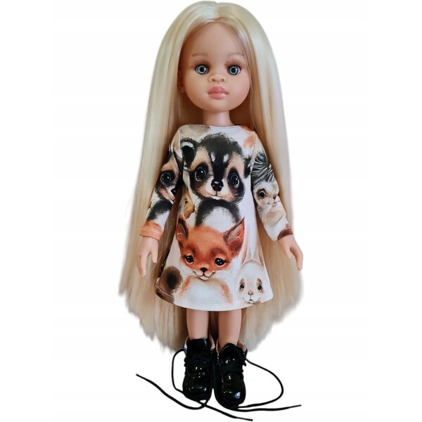 Ein Kleid für eine 32 cm große Paola Reina-Puppe mit einem Waldtiermotiv