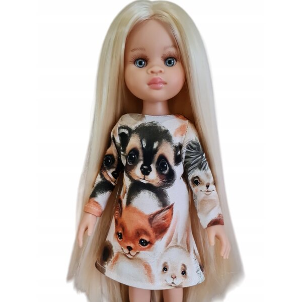 Ein Kleid für eine 32 cm große Paola Reina-Puppe mit einem Waldtiermotiv