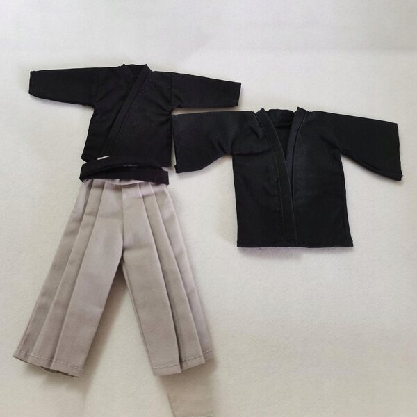 Set 4 Abiti Kimono Samuraij in Scala 1/12 per Figure da 6 Pollici