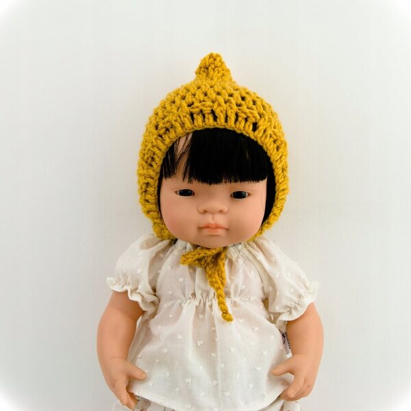 Cappello in lana per bambola Miniland 38 cm naturale, morbido e fatto a mano