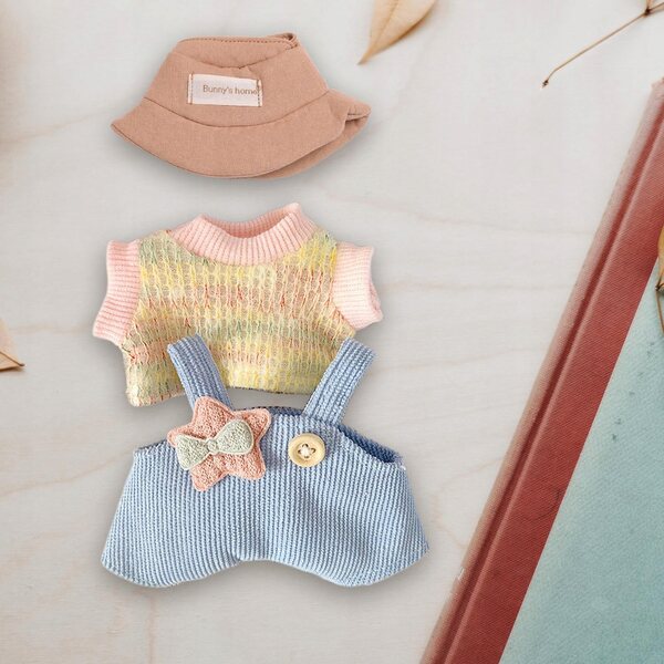 Set 3 Mini Abiti per Bambole 17 cm con Cappello Colorato e Tessuto Morbido