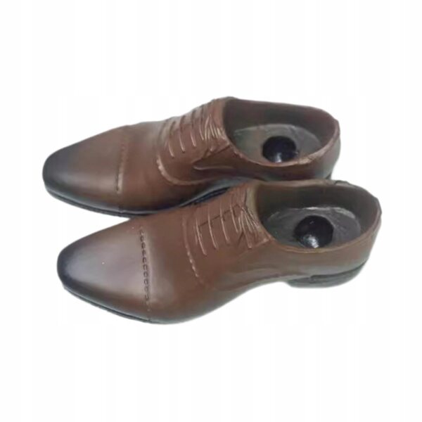 Scarpe per figure in scala 1/6: accessorio realistico ed elegante per figure maschili