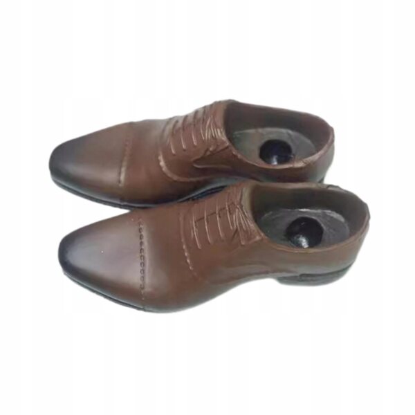 Scarpe per figure in scala 1/6: accessorio realistico ed elegante per figure maschili