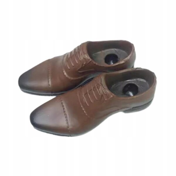 Scarpe per figure in scala 1/6: accessorio realistico ed elegante per figure maschili