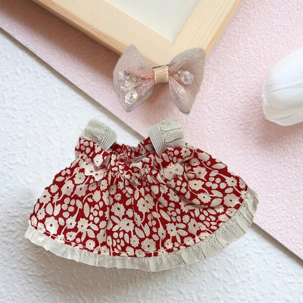 Plüschpuppenkleid mit roten elastischen Accessoires, 2 Stück