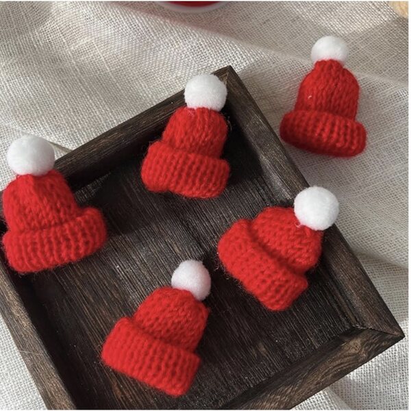 Set 20 Mini Cappelli e Sciarpe Natalizie per Bottiglie e Decorazioni Festive