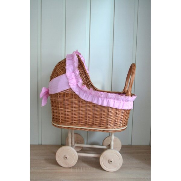 Passeggino per bambole in vimini rosa con cuscino e trapunta cuciti a mano