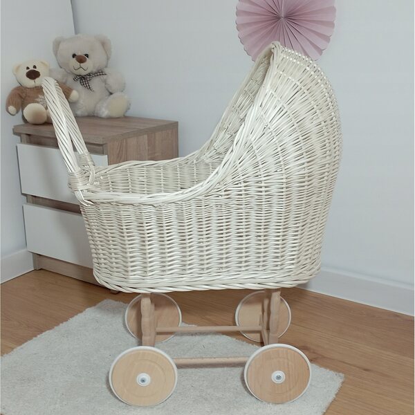 Passeggino in vimini bianco per bambole con ruote in legno, realizzato a mano