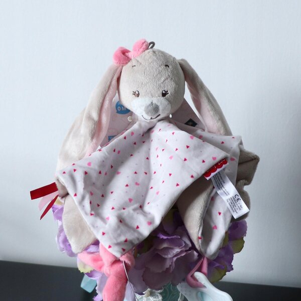 Roze konijn pluche deken met bel en label voor baby 3 in 1