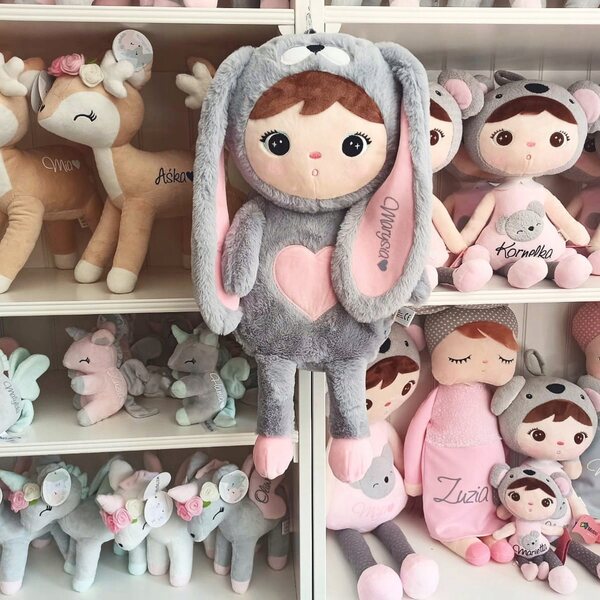 Metoo Grey Rabbit Rucksack mit individueller Gestaltung: weich und sicher für Kinder