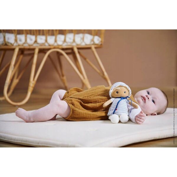 Kaloo Eli Puppe 25 cm – weiche französische Babypuppe mit eleganter Party