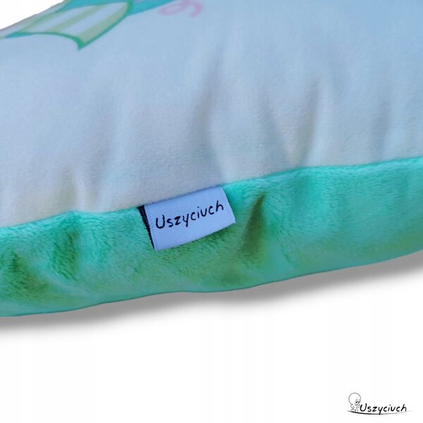 Dekoratives Kissen von Wednesday und Enid aus Mikrofaser und Minky-Fleece, 36 x 36 cm