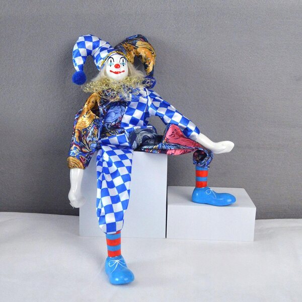Stilisierte Clown-Puppe aus Holz mit Zubehör und Organizer, 20 l
