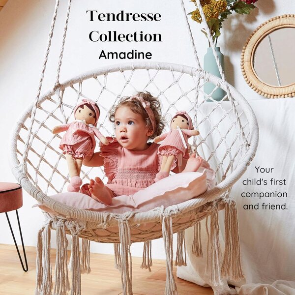 Bambola di Stoffa Amandine 32 cm con Vestito Rosa per Neonati e Bambini