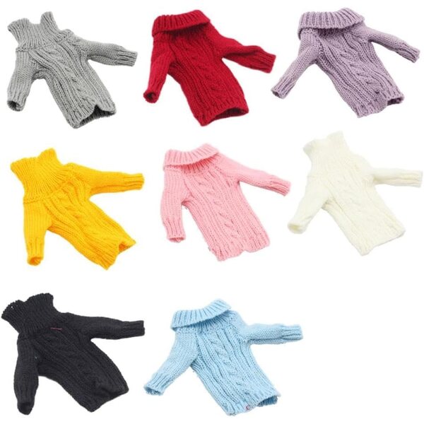 Grauer Pullover für 30 cm große Puppe – weiche und bequeme Kleidung