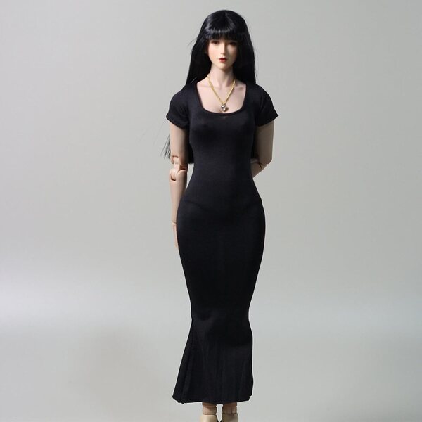 TISHITA Abito Nero Attillato 1/6 per Bambola Femminile con Fishtail Fashion