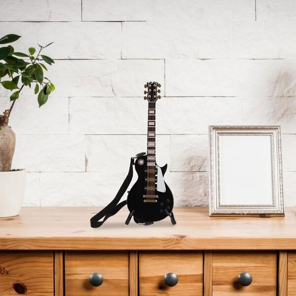 18 cm Miniatur-E-Gitarre aus Holz mit Ständer und Koffer zur Dekoration