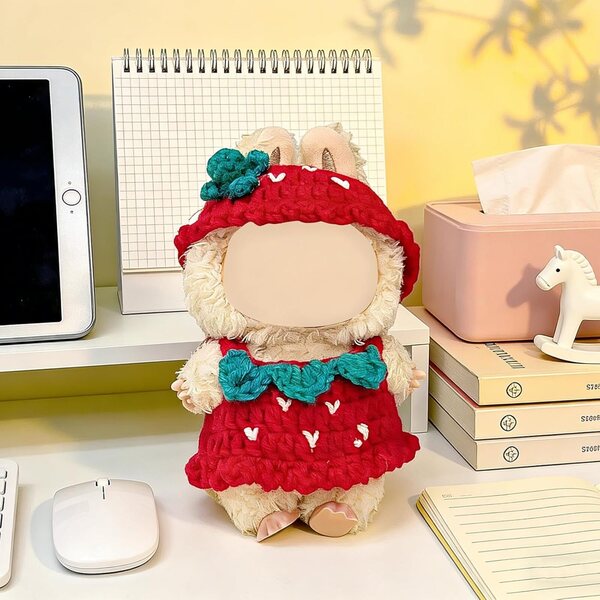 Set 2 pezzi abiti fatti a mano per bambole 17 cm tema hamburger e fragola