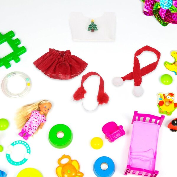 Vêtements de Noël pour poupées BESTonZON avec jupe rouge, écharpe et cache-oreilles
