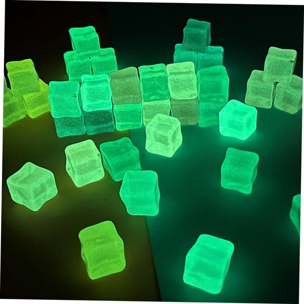 BESPORTBLE 50 Cubetti Ghiaccio Finti in Resina Riutilizzabili per Decorazioni e Fotografia
