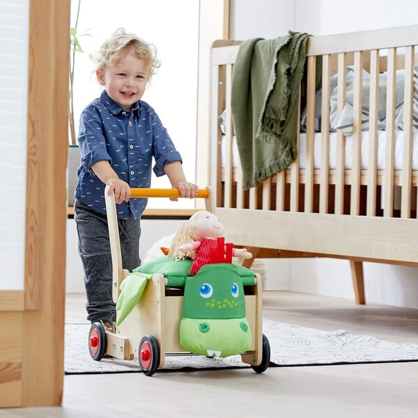 HABA Dragon Kinderwagen mit Lauflernhilfe für Kinder ab 10 Monaten, sicher und geräumig