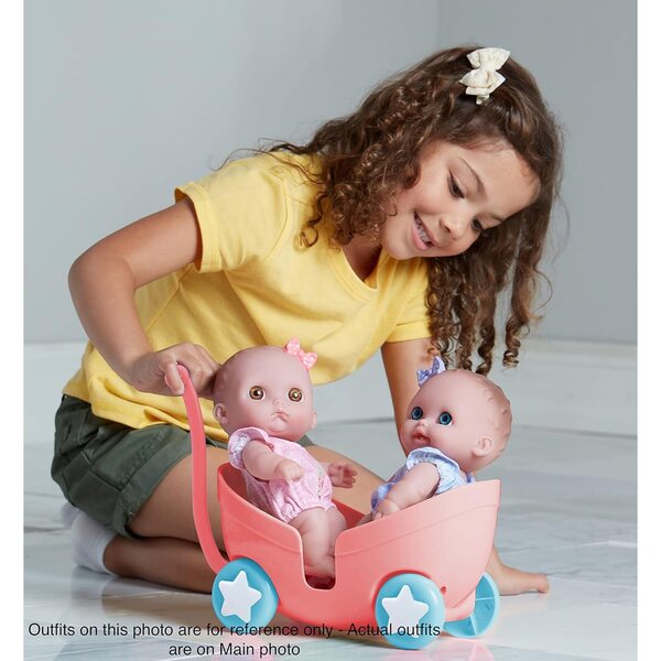 JC Toys Lil' Cutesies Twin-Set mit Kinderwagen und Zubehör, 8,5-Zoll-Vinylpuppen