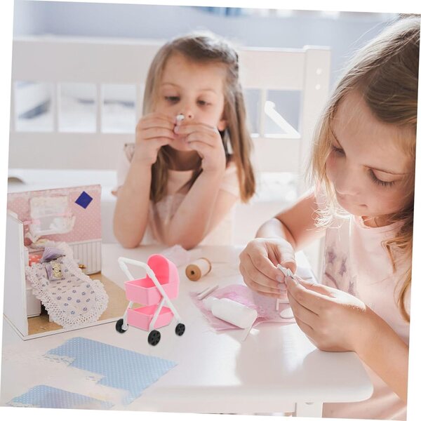 Didiseaon Miniatur-Puppenwagen, realistisches rosa Kunststoffspielzeug